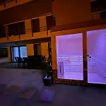 아파트 Karolina Lakefront With Private Garden &
