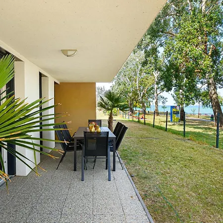 Karolina Lakefront With Private Garden & * Siófok