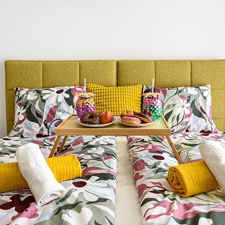 Karolina Lakefront Residence With Private Garden & Spa