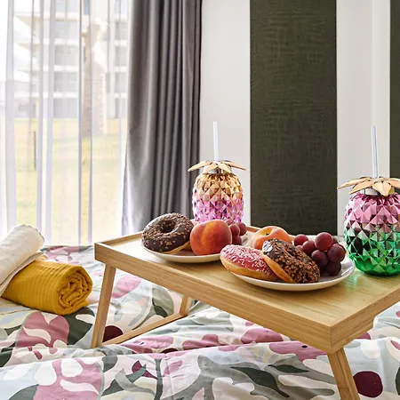 Karolina Lakefront Residence With Private Garden & Spa * Шиофок