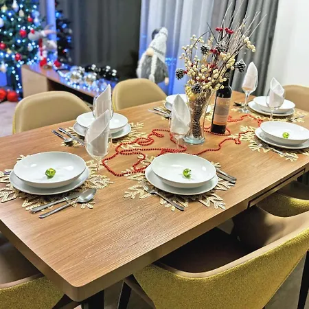 Karolina Lakefront With Private Garden & Apartament *