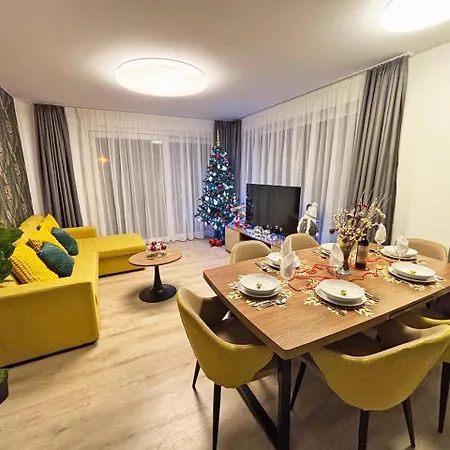 Karolina Lakefront Residence With Private Garden & Spa Апартаменты Шиофок