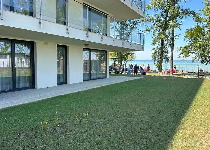 Karolina Lakefront With Private Garden & *