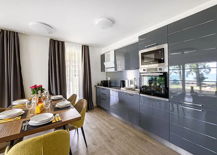 Apartment Karolina Lakefront With Private Garden & Siofok