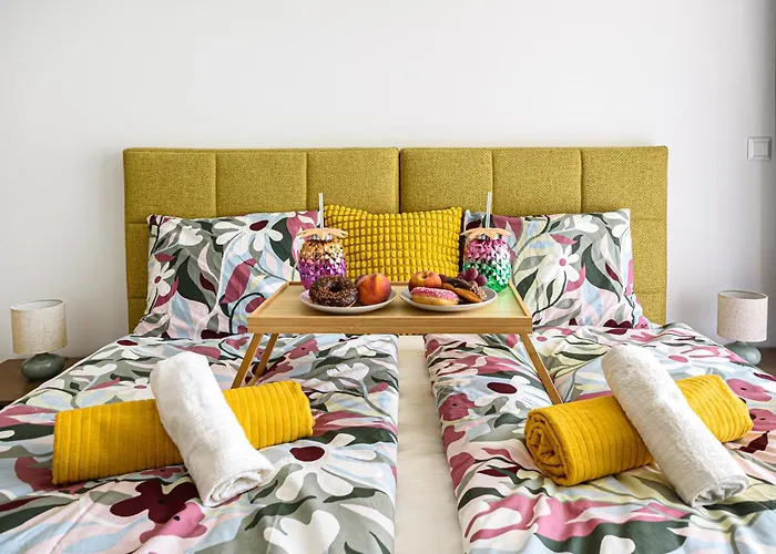 Karolina Lakefront With Private Garden &